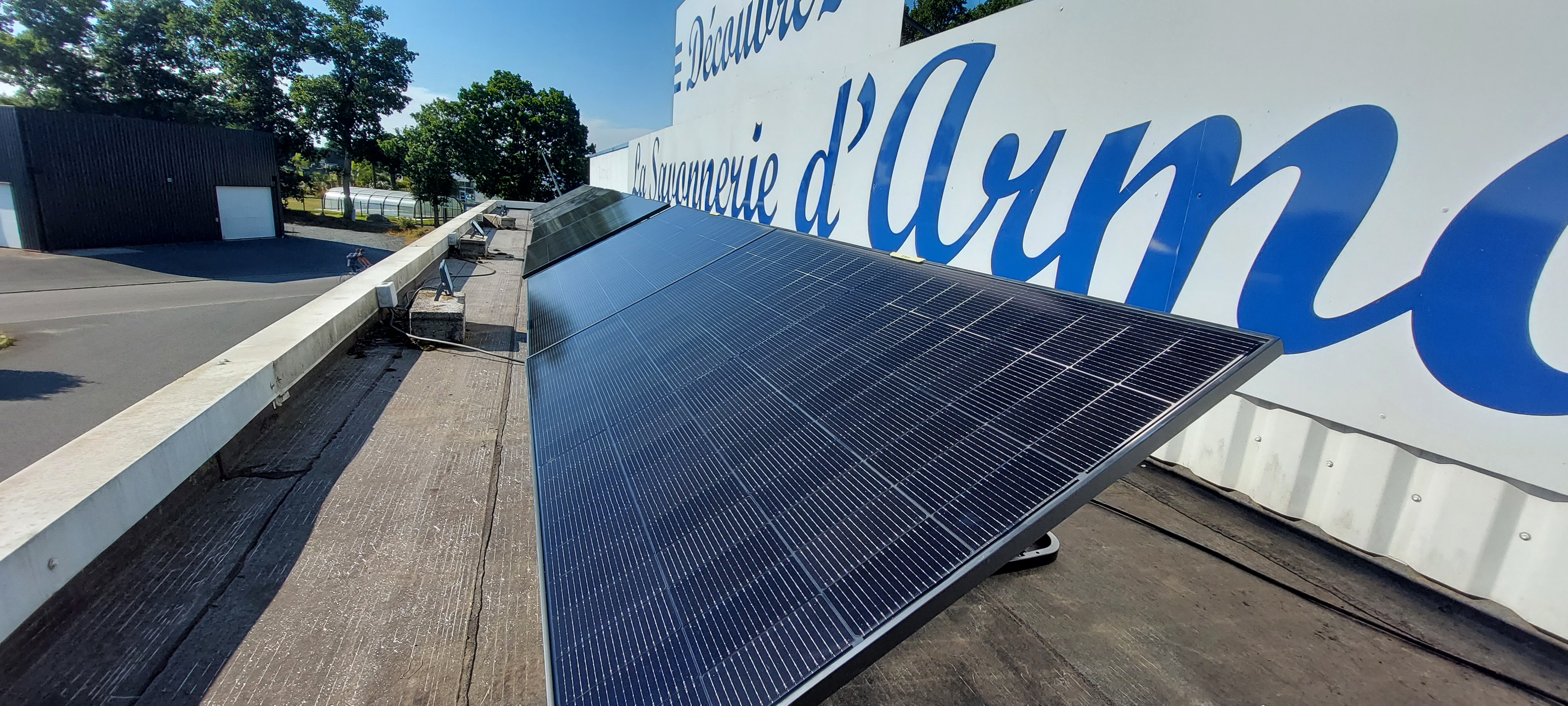 Panneaux Solaires Savonnerie.jpg
